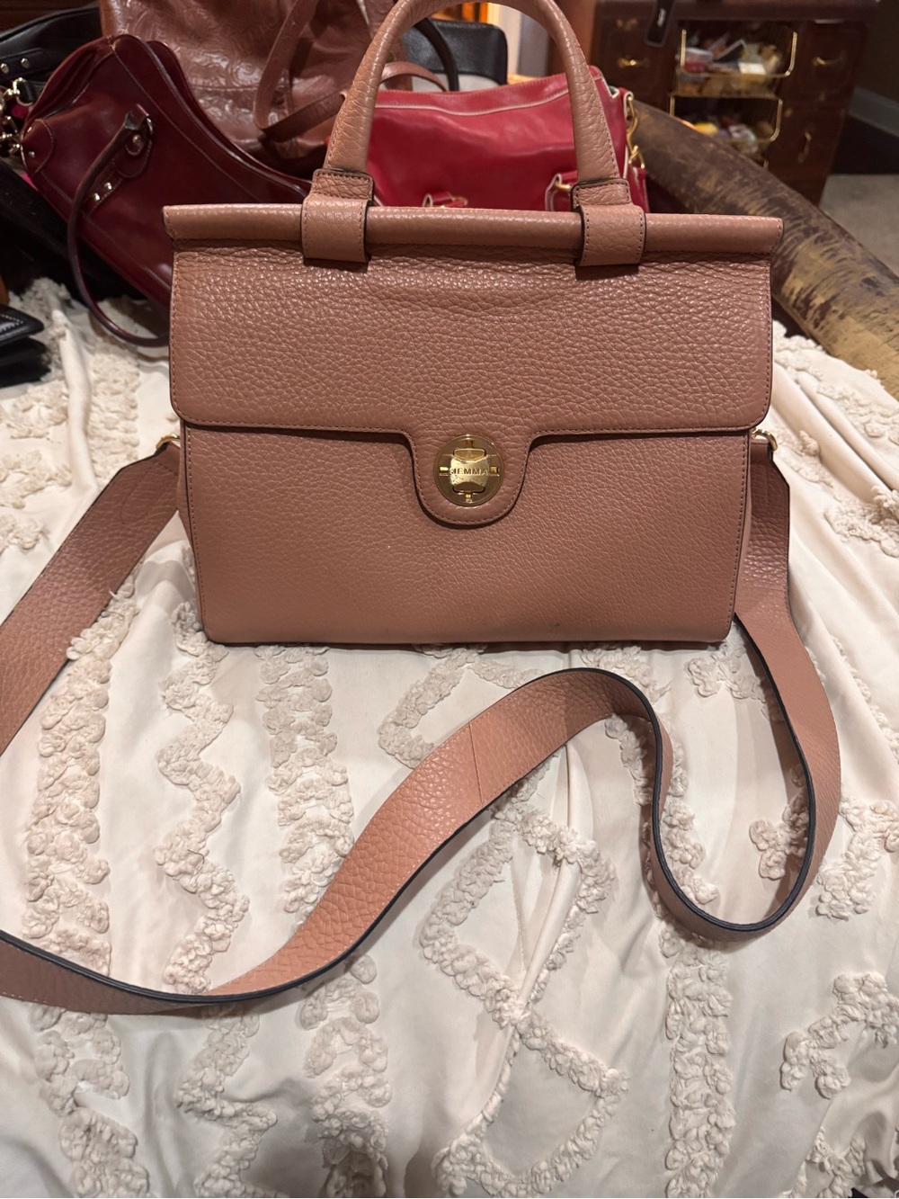 Women’s Tan Leather Shoulder Bag